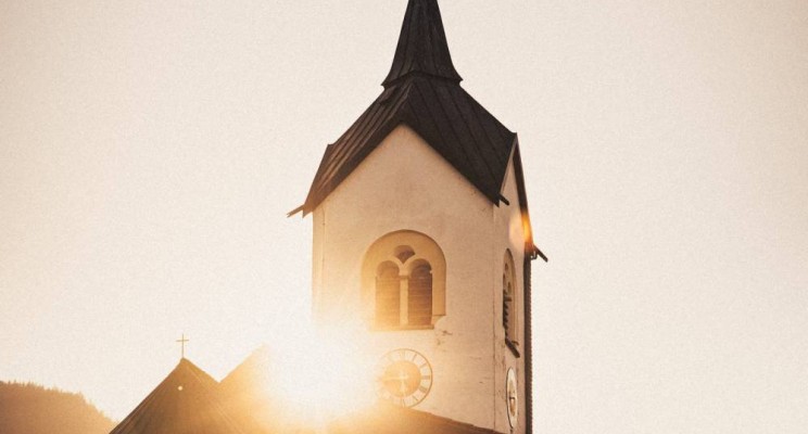 기술이 모임을 대체할 수는 없다: 항상 교회에 모여야 하는 이유